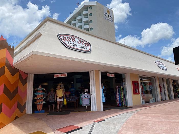 Exterior photo of the Cozumel Mexico store at the International Pier